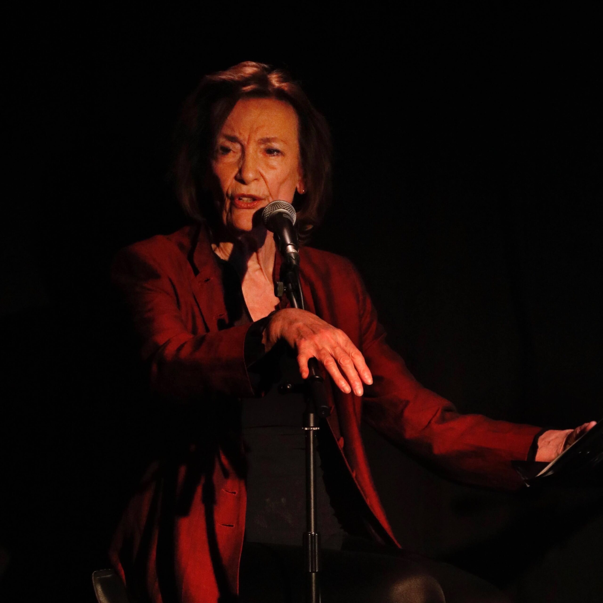 "Lucienne Deschamps chante Anne Sylvestre" spectacle proposé pour les 50 ans du Centre Roy Hart